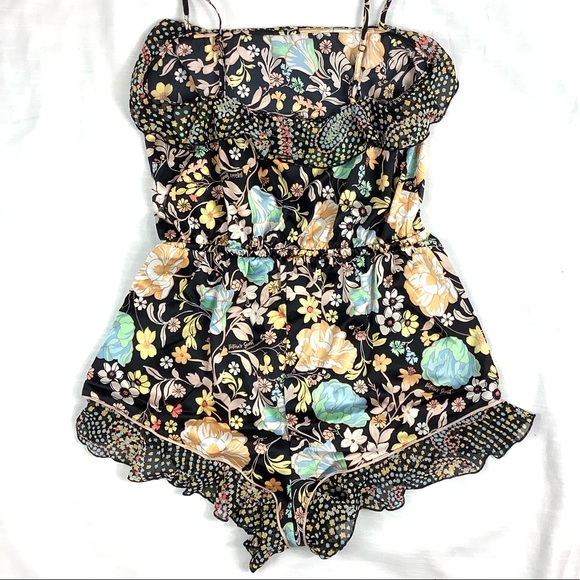 New Victoria’s Secret Flounce Romper Sz Small - Picture 7 of 8